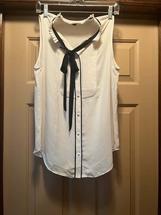 Ann Taylor Tops - Ann Taylor Sleeveless Cream Blouse with Black Tie